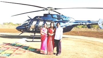 नवरी लेक हेलिकॉप्टरमध्ये बसली अन् आई-बापाच्या डोळ्यात पाणी आलं,धाराशिवमधले PHOTO नवरी लेक हेलिकॉप्टरमध्ये बसली अन् आई-बापाच्या डोळ्यात पाणी आलं,धाराशिवमधले PHOTO