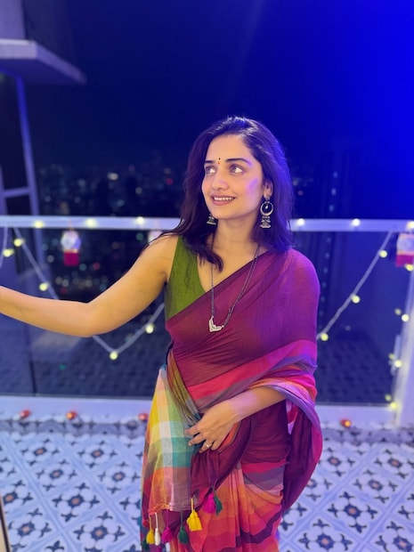 लोकमत फिल्मीला दिलेल्या मुलाखतीत बोलताना हृता म्हणाली, 