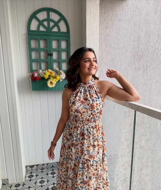 आई कधी होणार? चान्स कधी घेणार या आईच्या प्रश्नावर हृता म्हणाली, 