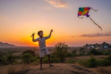 makar sankranti : पालकांनो आपल्या मुलांना जपा! हडपसरमध्ये 11 वर्षांच्या मुलासोबत घडलं भयंकर