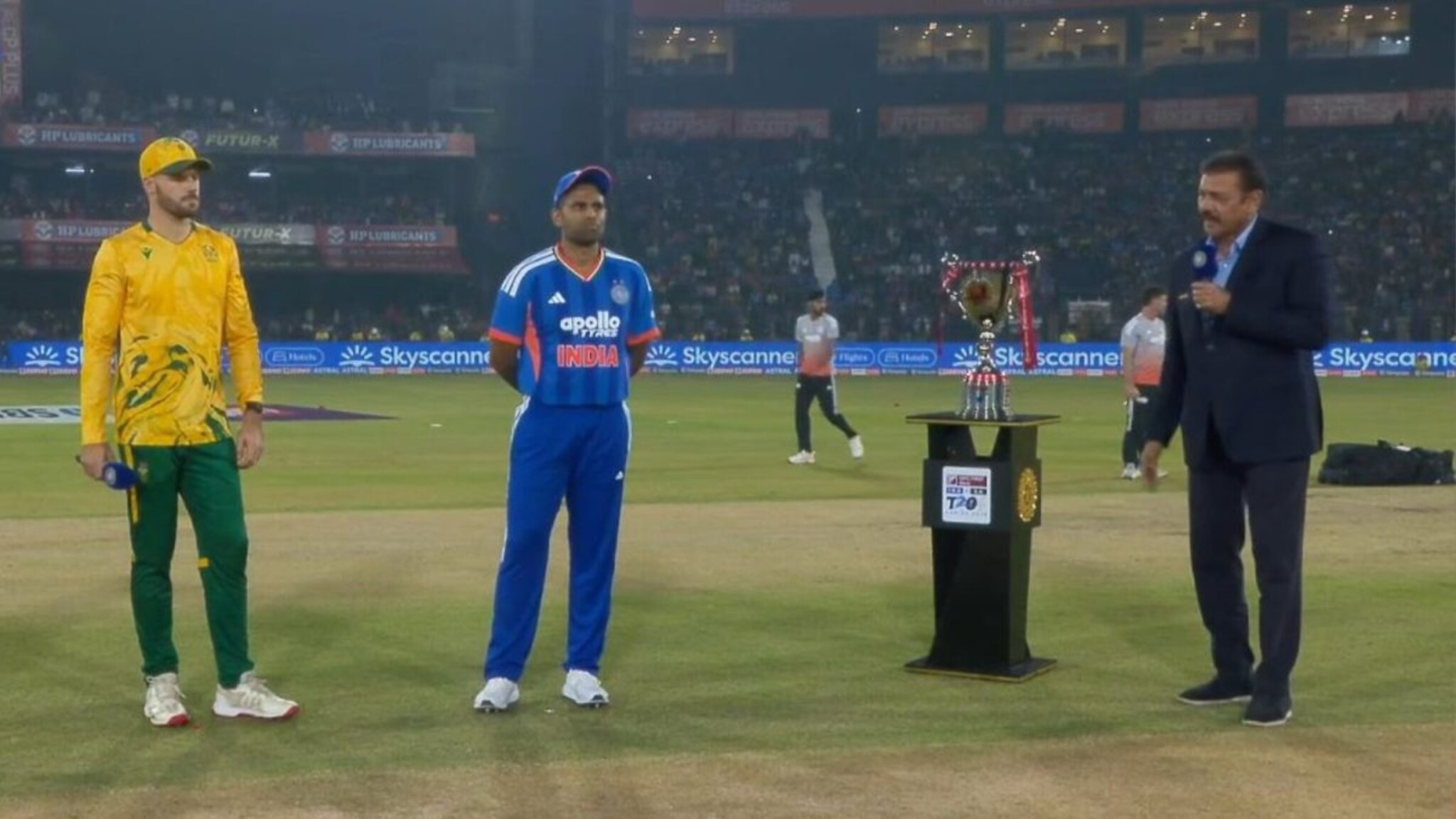 IND vs SA : रवी शास्त्रींची टॉसवेळी गलती से मिस्टेक, कॅप्टन सूर्या देखील शॉक झाला