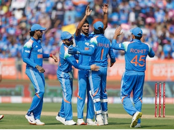 कॅप्टन नाही कॉमेंटेटरच होता 'अनलकी', 752 दिवसांनी टीम इंडियाला मिळाली गूड न्यूज! कॅप्टन नाही कॉमेंटेटरच होता 'अनलकी', 752 दिवसांनी टीम इंडियाला मिळाली गूड न्यूज!