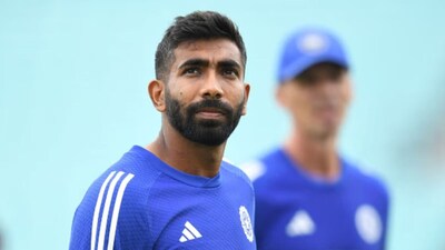 धर्मशालामधून निघाला, तडकाफडकी मुंबईत आला, बुमराहने अचानक का सोडली टीम इंडियाची साथ?