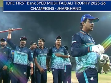 झारखंड टी20 चा नवा बादशाह, पराभव हरयाणाचा पण टीम इंडियाचे 3 धुरंदर टेन्शनमध्ये झारखंड टी20 चा नवा बादशाह, पराभव हरयाणाचा पण टीम इंडियाचे 3 धुरंदर टेन्शनमध्ये
