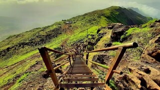 Success Story: मेंदूच्या आजाराने शरीर साथ देईना, त्या परिस्थितीतही ऋषिकेशने सर केला महाराष्ट्राचा 'एव्हरेस्ट' Success Story: मेंदूच्या आजाराने शरीर साथ देईना, त्या परिस्थितीतही ऋषिकेशने सर केला महाराष्ट्राचा 'एव्हरेस्ट'