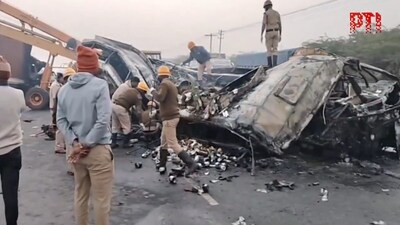 Karnataka Bus Fire Tragedy: 17 Dead, Many Injured After Truck Collision on NH 48