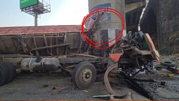 ट्रकवरचं नियंत्रण सुटलं, सिमेंट पोलला गाडी धडकली, चालक जागेवर गेला