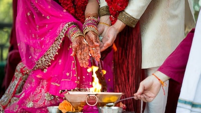 काही दिवसातच मोडला संसार (प्रतिकात्मक फोटो)