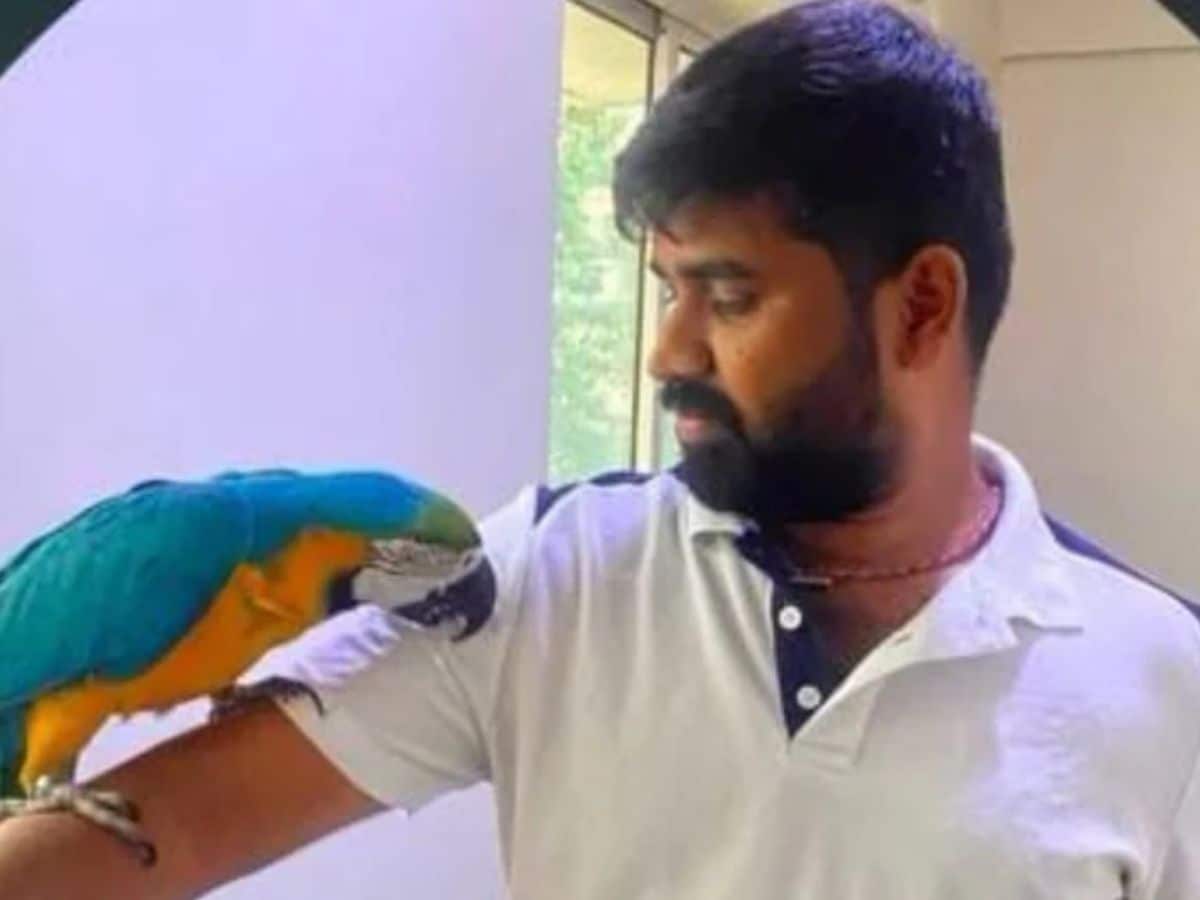 अरुण कुमारचा लाडका पोपट
