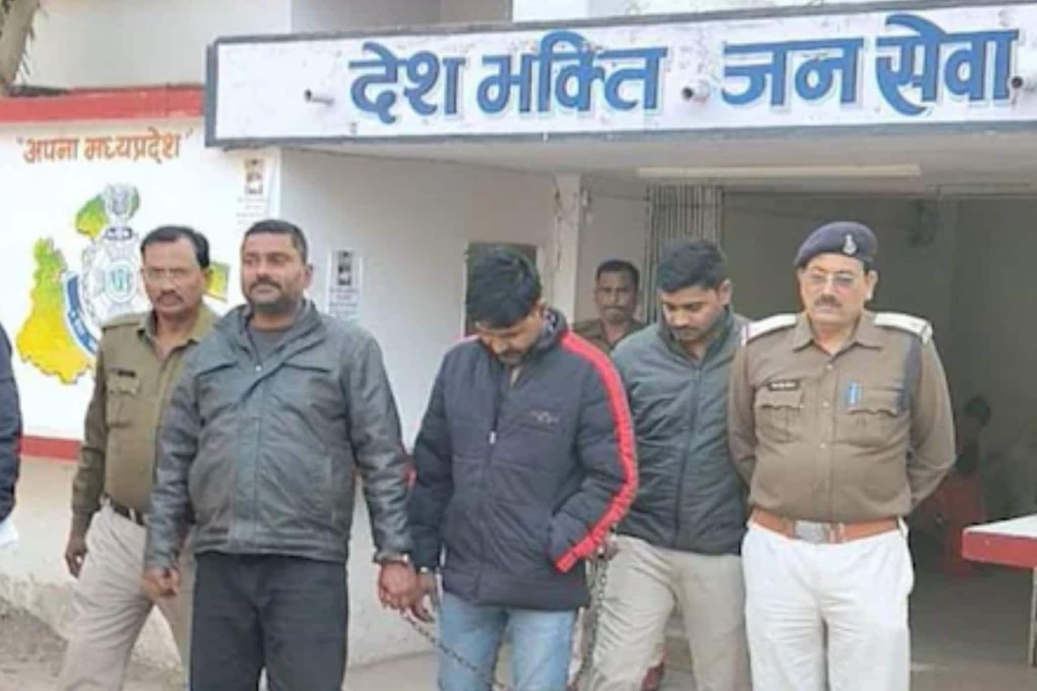 45किलो गांजा सोबत भाजप मंत्रीचा भाऊ अडकला, गांजा तस्करी प्रकरणात तुरुंगात पाठवणी 45किलो गांजा सोबत भाजप मंत्रीचा भाऊ अडकला, गांजा तस्करी प्रकरणात तुरुंगात पाठवणी