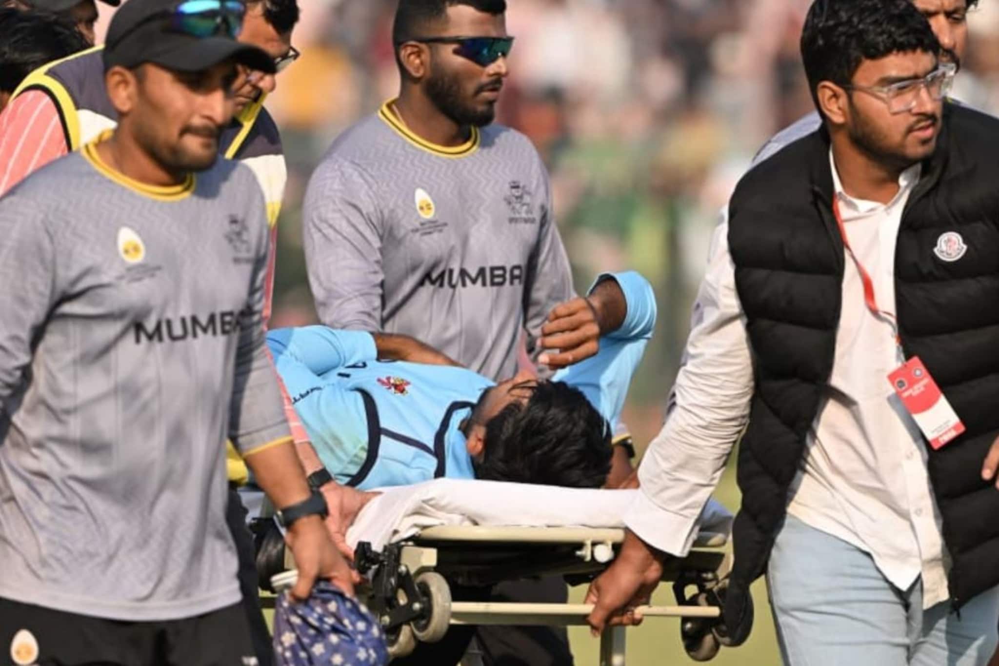 रोहितसोबत खेळणाऱ्याचा भीषण अपघात, मैदानातून स्ट्रेचरने थेट हॉस्पिटलमध्ये पोहोचवल