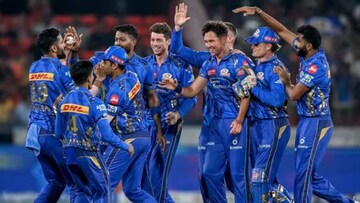 मुंबई इंडियन्सच्या खेळाडूला मोठा झटका, वर्ल्ड संघातून OUT, कोण आहे हा क्रिकेटर?