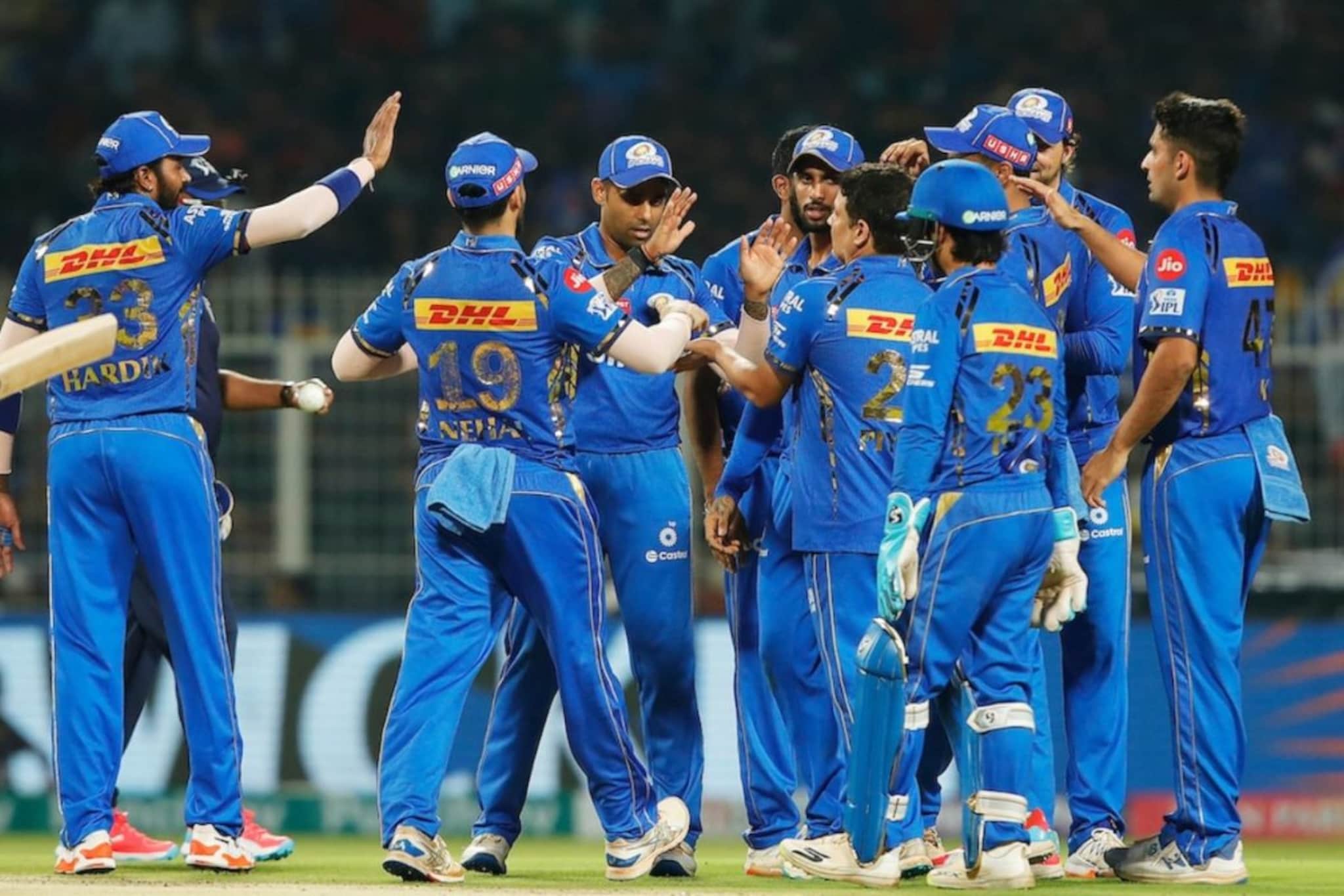 VIDEO : मुंबईचा पैसा वसूल, 3 कोटीच्या खेळाडूने मैदानात राडा केला, 313 च्या स्ट्र VIDEO : मुंबईचा पैसा वसूल, 3 कोटीच्या खेळाडूने मैदानात राडा केला, 313 च्या स्ट्र