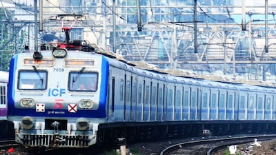 Western Railway: मुंबईकरांचा प्रवास आणखीनच गारेगार होणार, पश्चिम रेल्वेवर नव्याने 12 AC लोकल सुरू, वाचा संपूर्ण वेळापत्रक