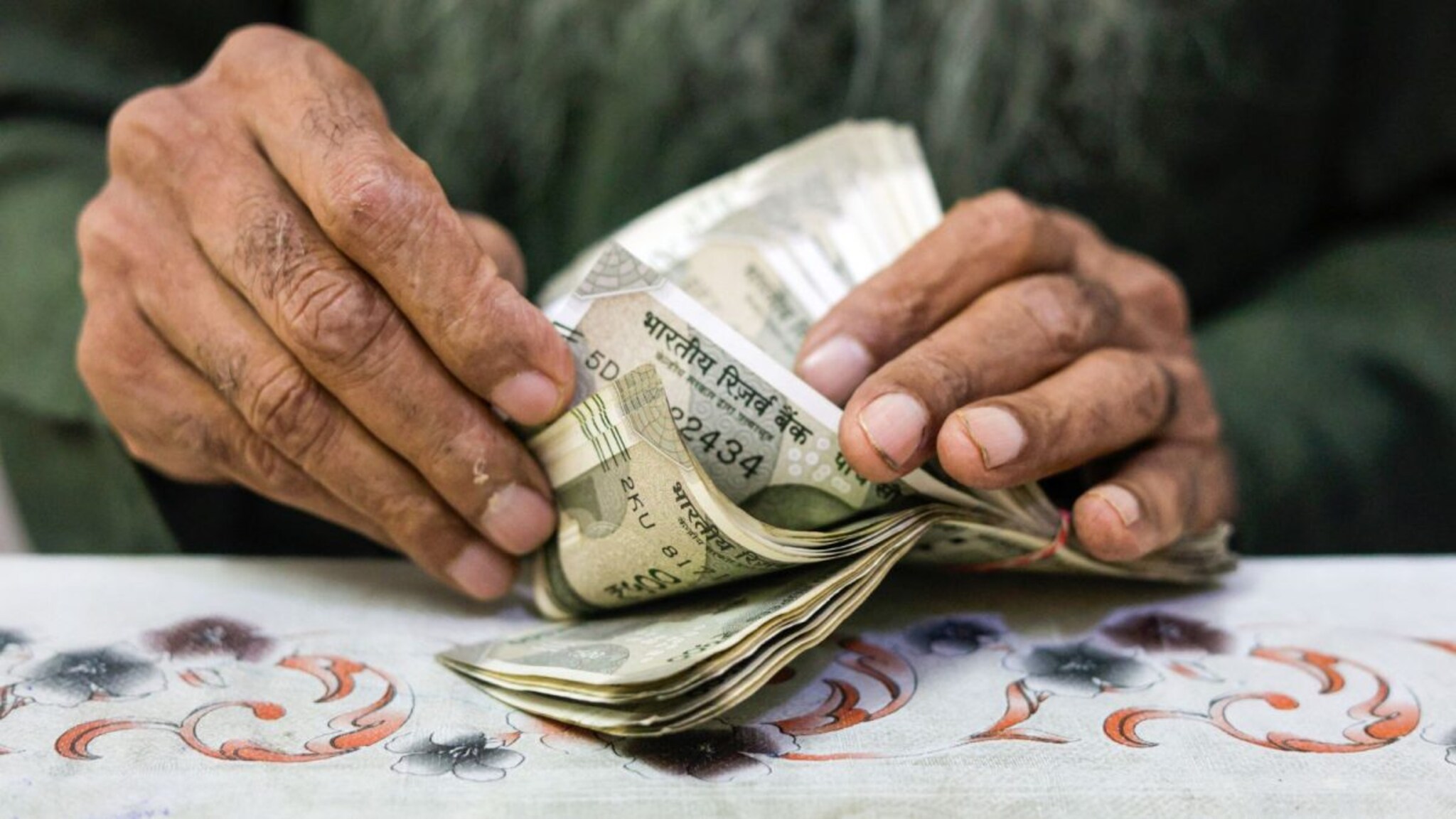 Mumbai: कर्ज वाईट असतं! 'ती' रात्री वॉकला गेली अन्..., सत्य ऐकून पोलीसही स्तब्ध, मुंबईतील घटना