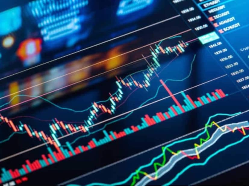 सरकार या बँकेतली आपली हिस्सेदारी 5% पर्यंत विकण्याची योजना आखत आहे, ज्यामुळे बँक किमान सार्वजनिक भागभांडवलाच्या नियमांचे पालन करू शकेल. ग्रीन शू ऑप्शन वापरल्यामुळे, रिटेल गुंतवणूकदारांकडून प्रतिसाद चांगला मिळाला तर एकूण 6% हिस्सेदारी विकली जाईल. OFS नंतर सरकारची हिस्सेदारी 79.6% वरून 73.6% पर्यंत कमी होईल. OFS चे फ्लोर प्राइस 54 रुपये ठेवण्यात आले आहे.