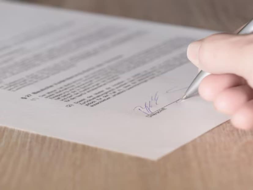 ZEN Technologies ला संरक्षण मंत्रालयाकडून  120 कोटींचा नवीन ऑर्डर मिळाला असून, यामध्ये Comprehensive Training Node ची पुरवठा करण्यात येणार आहे. हा करार कंपनीच्या डिफेन्स पोर्टफोलियोलाच बळकट करतो.