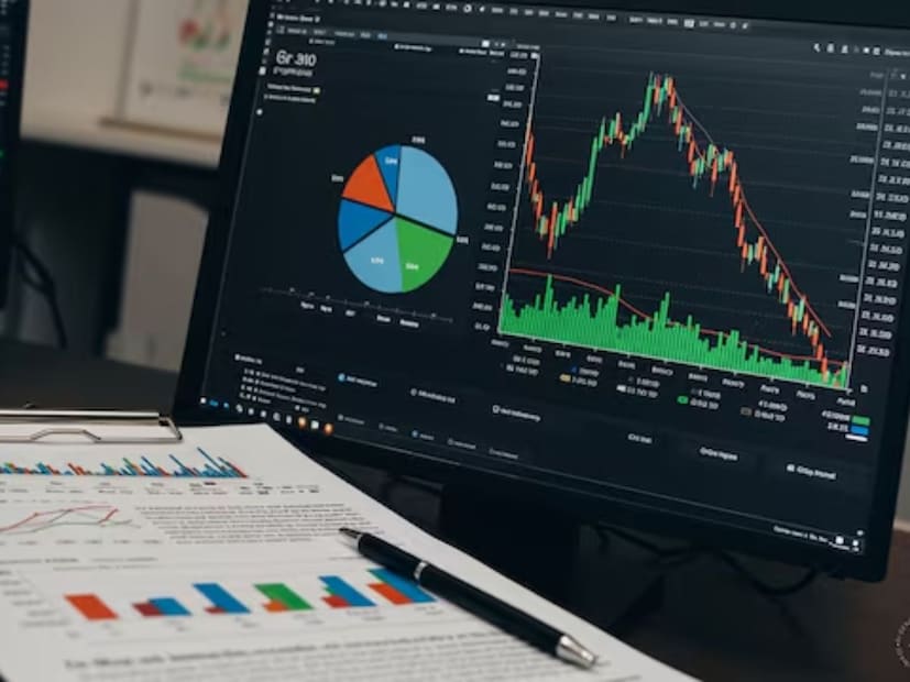 HCLTech ने AI-आधारित सोल्युशन्स आणि मोठ्या प्रमाणावर डेटा अ&#x200d;ॅनालिटिक्स पुढे नेण्यासाठी Strategy सोबत भागीदारी केली आहे. या करारामुळे कंपनीची डिजिटल आणि AI क्षमता आणखी मजबूत होण्याची शक्यता आहे.