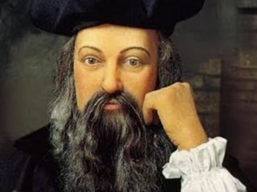 नास्त्रेदामसच्या मते, स्वित्झर्लंडमधील टिचिनो शहरात रक्ताचे पाट वाहतील, मोठ्या विनाशाला सामोरं जावं लागेल. टिचिनो असंख्य जंगलं, हिमनद्या आणि तलावांचं घर आहे. तेथील लोक या भविष्यवाणीने खूप घाबरले आहेत.