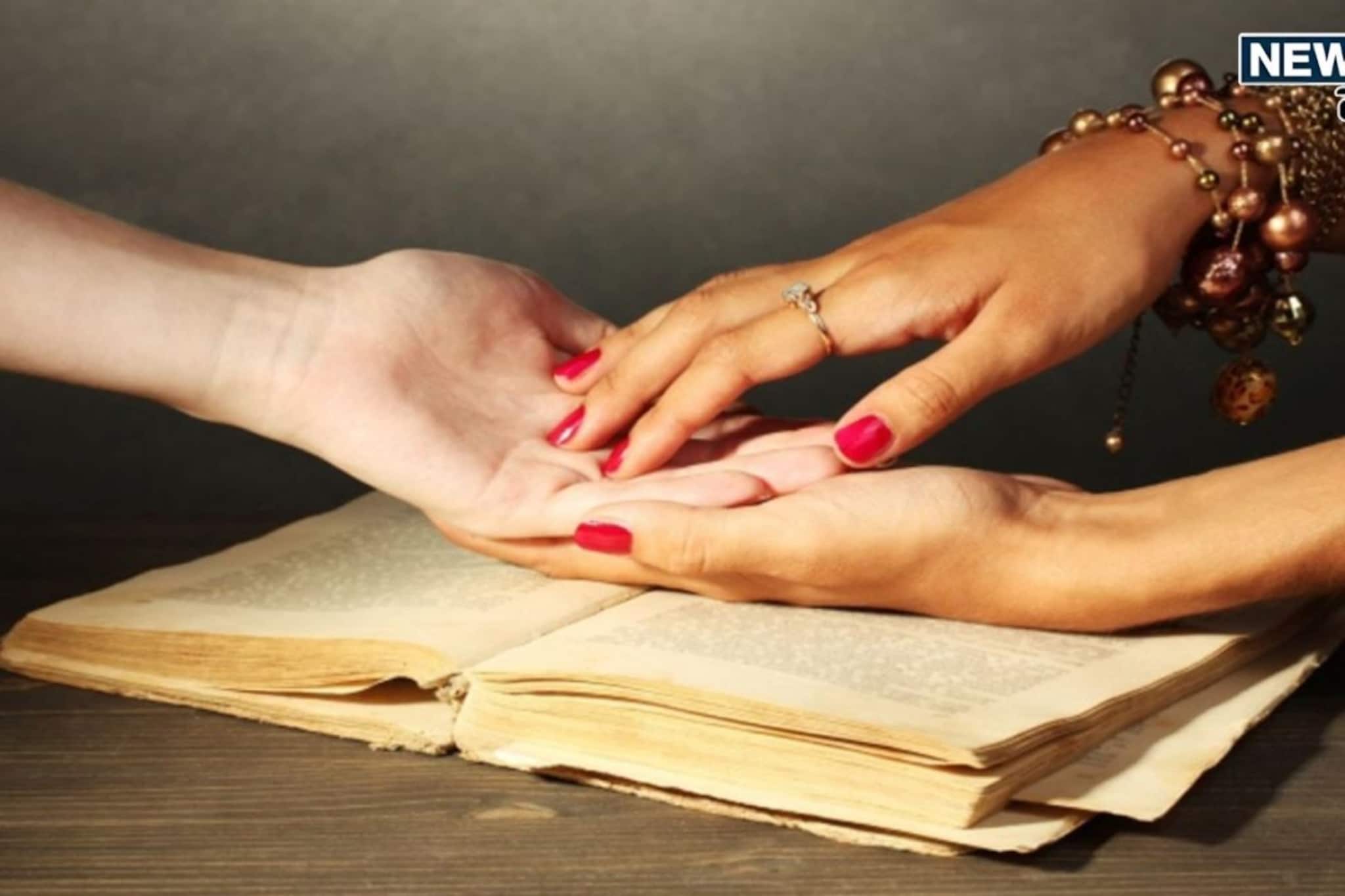 तुमचंही चमकेल नशीब, जर तळहातावर असतील 'या' 6 लकी रेषा, सर्व इच्छा होतील पूर्ण! तुमचंही चमकेल नशीब, जर तळहातावर असतील 'या' 6 लकी रेषा, सर्व इच्छा होतील पूर्ण!