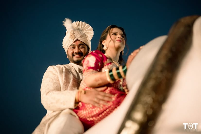  प्राजक्ता गायकवाडचं लग्न हे यंदाच्या वर्षातील कलाकारांमधील सर्वात भव्य लग्न होतं. लग्नाआधीच्या विधींपासून लग्नापर्यंत प्राजक्ताच्या लग्नाचा थाट पाहण्यासारखा होता.