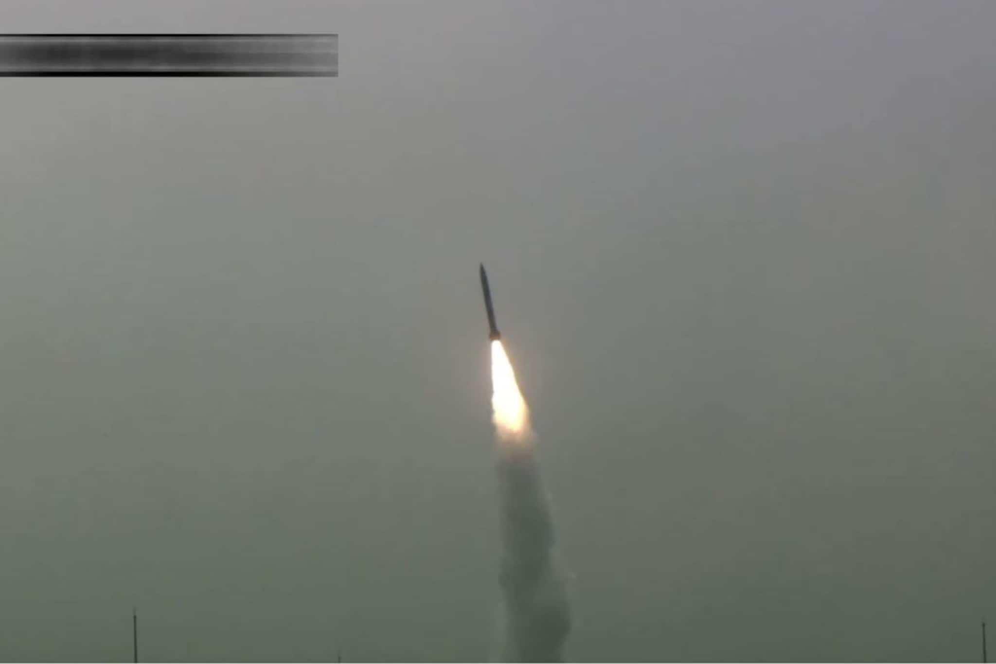 एका लॉन्चरने बॅक-टू-बॅक 2 प्रलय मिसाइल लॉन्च, पाकिस्तानची 10 मोठी शहर निशाण्यावर