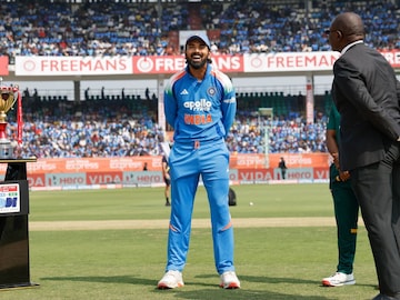 W,W,W...गंभीरने डोकं पकडलं, ज्याच्यावर विश्वास ठेवला त्याने धोका दिला, संघाबाहेर W,W,W...गंभीरने डोकं पकडलं, ज्याच्यावर विश्वास ठेवला त्याने धोका दिला, संघाबाहेर