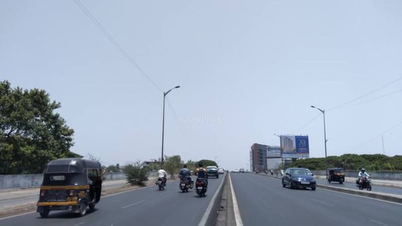 पुणे शहरातून सोलापूरकडे जाण्यासाठी राष्ट्रीय महामार्ग 65 वरून जावे लागते. हडपसर परिसरात गेल्या काही वर्षांत मोठ्या प्रमाणात नागरीकरण झाल्यामुळे येथे वाहतूक वाढली आहे. 