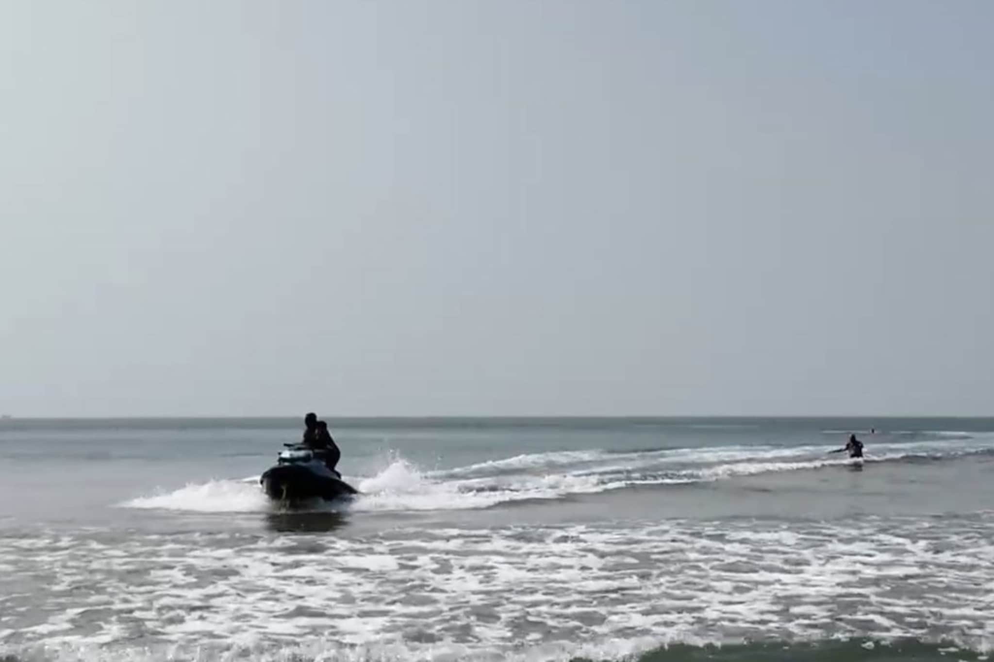 गुहागरच्या समुद्रात मुंबईच्या एकाच कुटुंबातील तिघे बुडाले,दु:खाचा डोंगर, नेमकं क