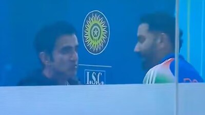 'तू काय मला सांगतो...', रोहितने शॉट मारून दाखवला, गंभीरचा चेहरा पडला, ड्रेसिंग रूमच्या आतला Video लिक!