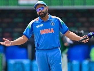 एक नंबर!व्हाईटबॉलचा राजा रोहित शर्मा, 14 धावा केल्या पण किंग कोहलीसह जगात सगळ्या