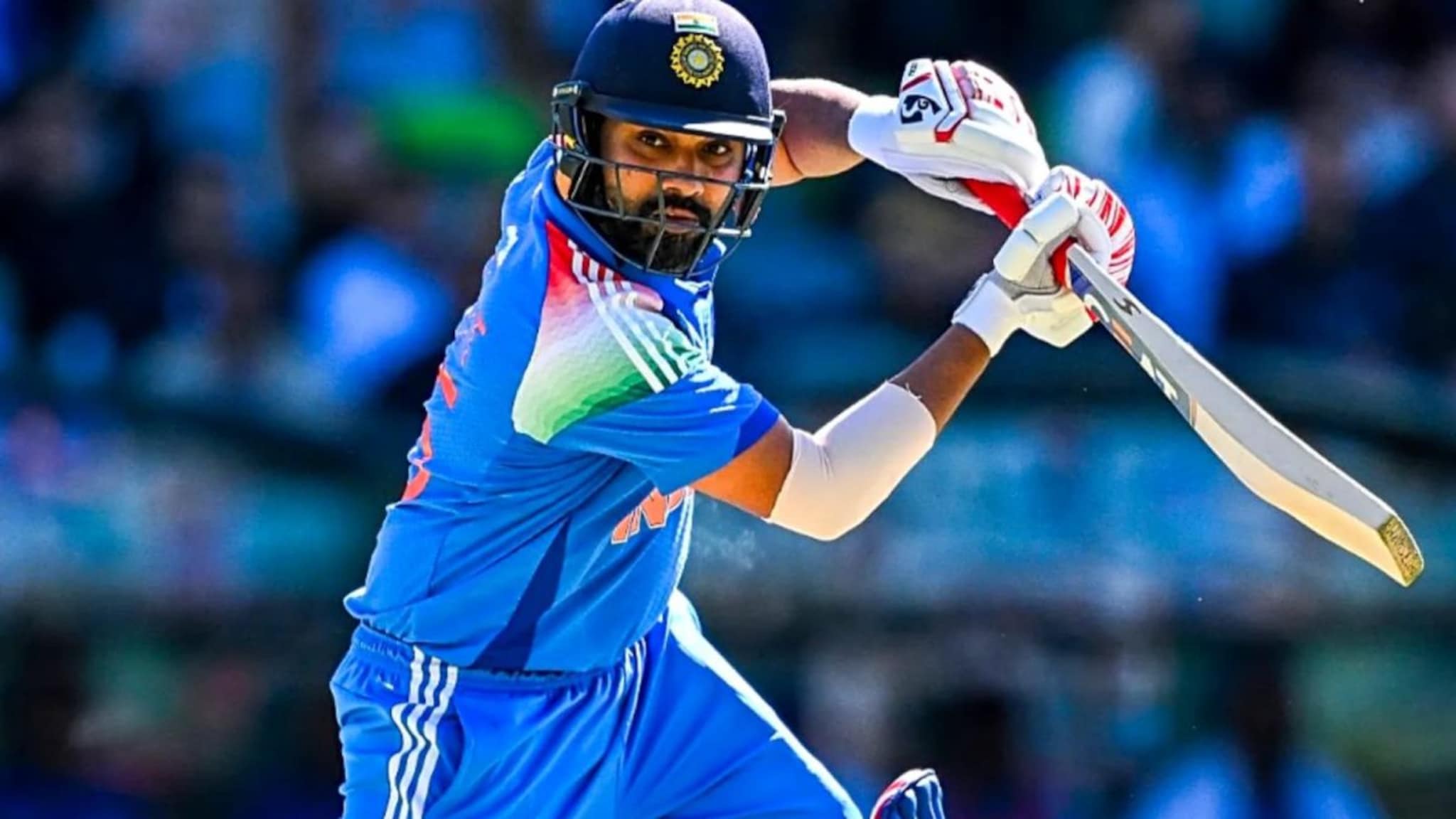 Rohit Sharma : रोहितने 30 ओव्हरमध्ये मॅच संपवली,वादळी खेळी करत मुंबईला मिळवून दिला विजय