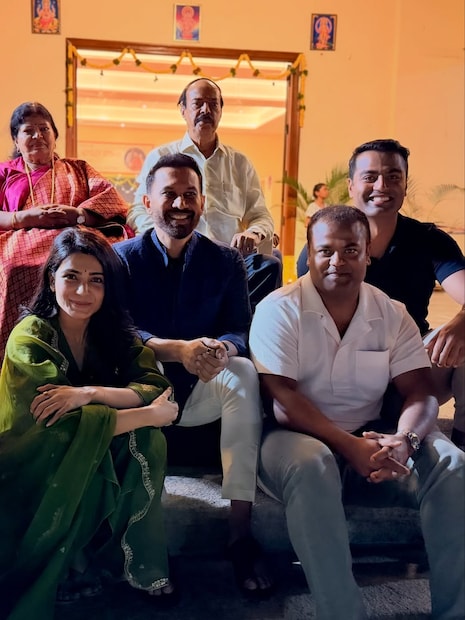 समांथा आणि राज निदिमोरु यांच्या अफेअरची चर्चा २०२४ च्या सुरुवातीला सुरू झाली. 'द फॅमिली मॅन सीझन २' आणि 'सिटाडेल: हनी बनी' यांसारख्या प्रोजेक्ट्सवर एकत्र काम करताना त्यांच्यात अधिक घट्ट नाते निर्माण झाले, असे मानले जात आहे.