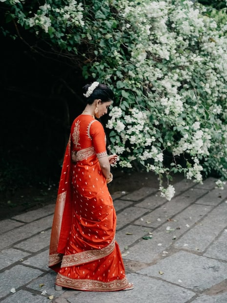 लग्नाचे फोटो शेअर करून चाहत्यांना सुखद धक्का दिल्यानंतर, आता राज निदिमोरूने समंथाला दिलेल्या आलिशान आणि महागड्या भेटवस्तूची चर्चा सुरू झाली आहे!