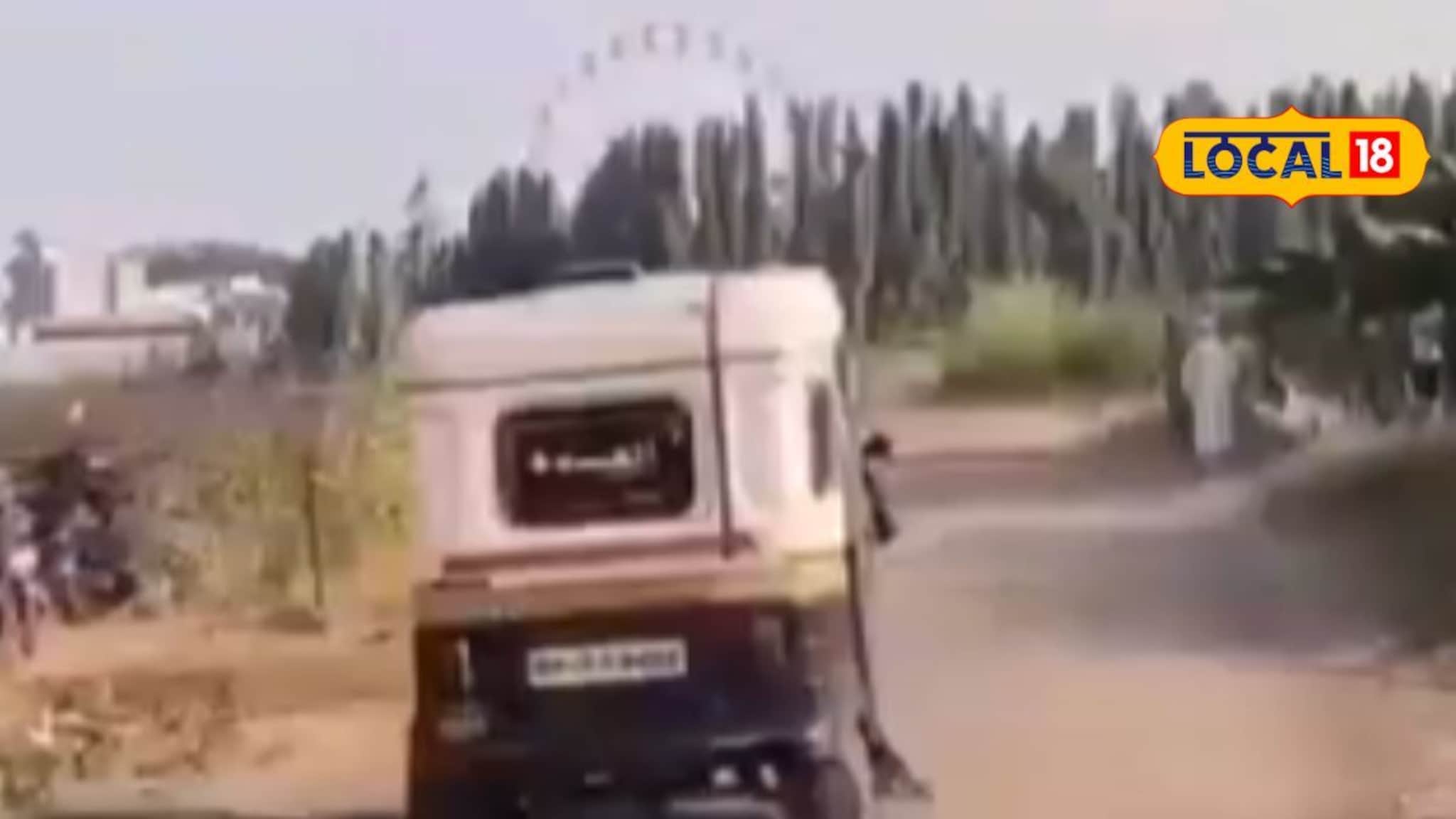 हा काय प्रकार! चक्क उलट्या दिशेने धावू लागल्या रिक्षा, सांगलीत नेमकं काय घडलं?