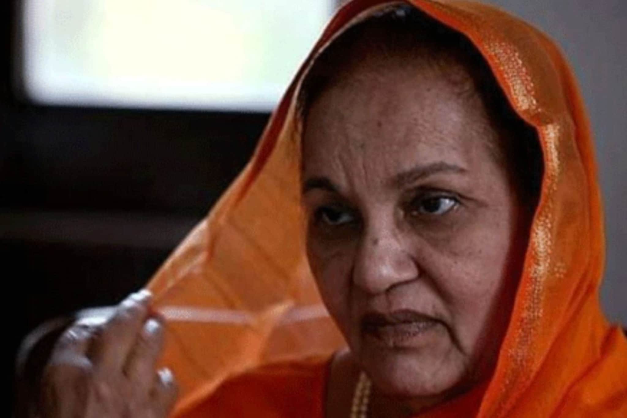 Shalini Tai Patil: दुख:द बातमी, माजी मंत्री शालिनीताई पाटील यांचं निधन