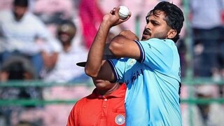 3 ओव्हरमध्ये 4 विकेट, लॉर्ड ठाकूरच्या बॉलिंगने आग ओकली, रोहितशिवाय मुंबईचा वादळी विजय