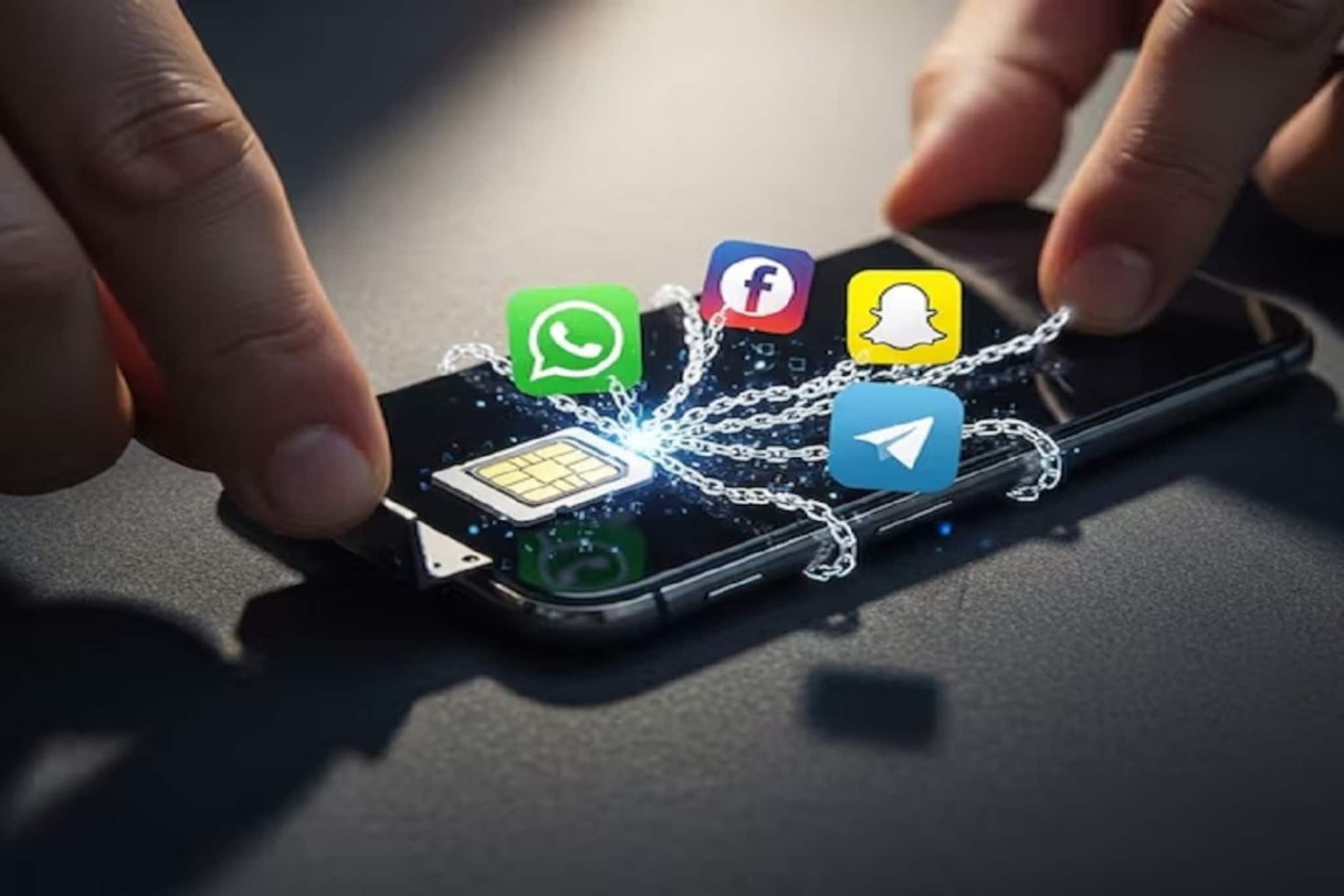 सिम-बाइंडिंग म्हणजे काय? याचा व्हॉट्सअॅप, टेलीग्राम, न्सॅपचॅटला धोका, पण का? सिम-बाइंडिंग म्हणजे काय? याचा व्हॉट्सअॅप, टेलीग्राम, न्सॅपचॅटला धोका, पण का?