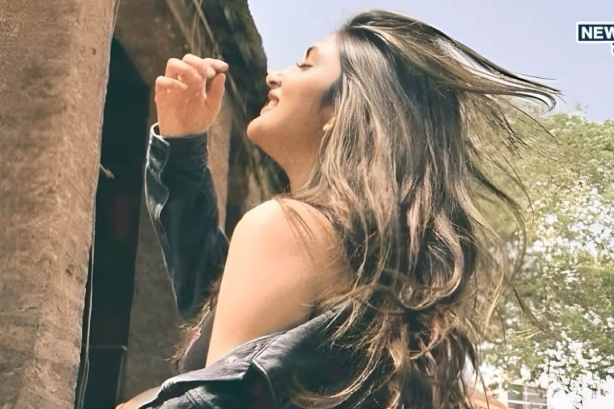 'पुष्पा' फेम हिरोईनचे फेक व्हिडीओ व्हायरल, पाहून संतापली अभिनेत्री 'पुष्पा' फेम हिरोईनचे फेक व्हिडीओ व्हायरल, पाहून संतापली अभिनेत्री