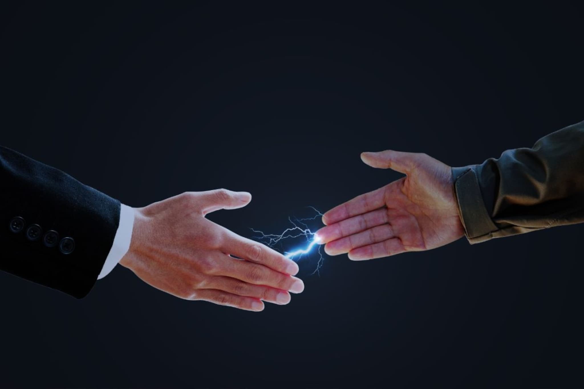 थंडीत कोणत्याही गोष्टीला शॉक का लागतो? नक्की हे का आणि कशामुळे होतं?