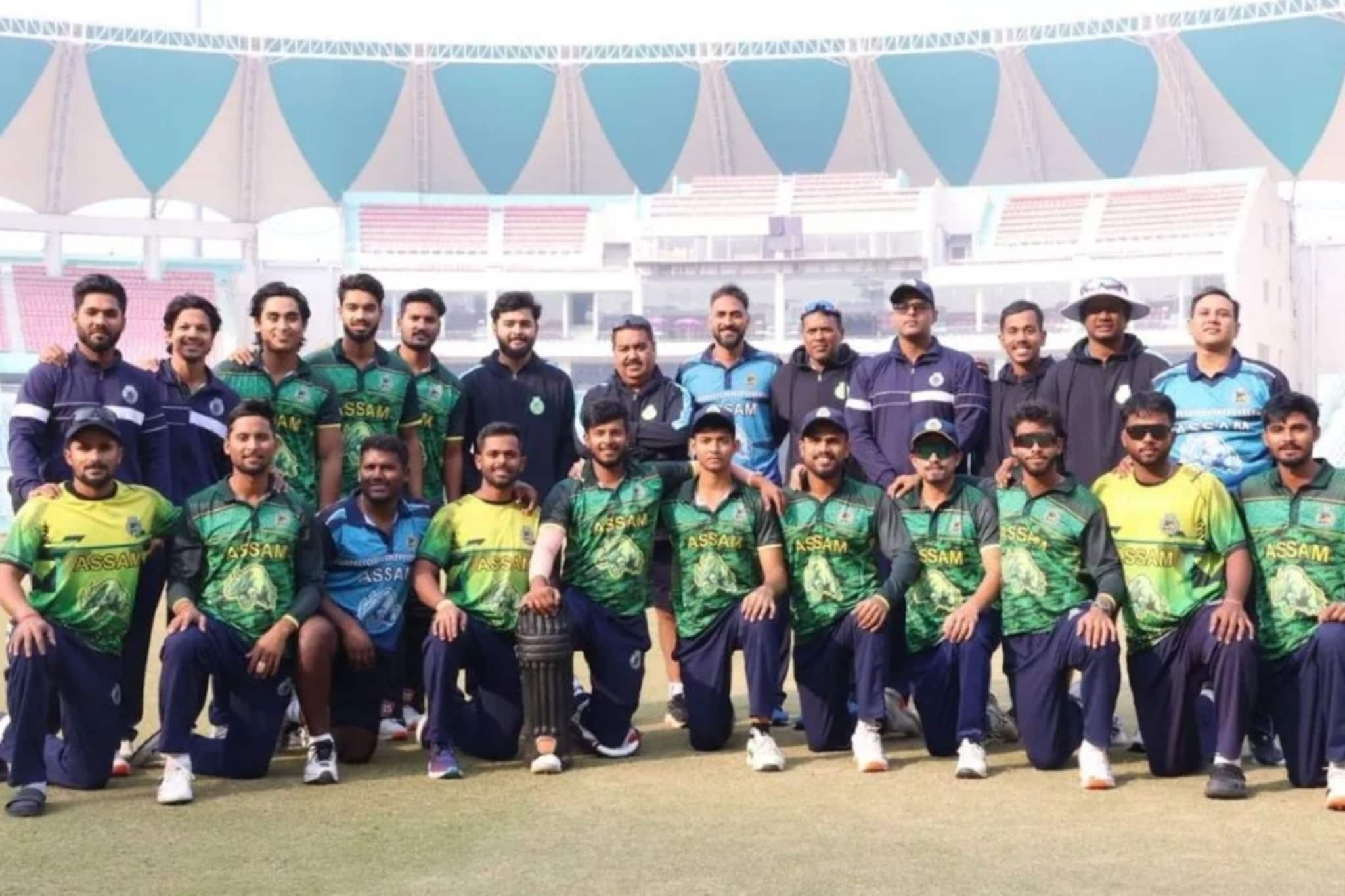 BCCIच्या स्पर्धेत मॅच फिक्सिंग,4 खेळाडूंवर FIR, क्रिकेट खेळण्यावर बंदी, रियान पर BCCIच्या स्पर्धेत मॅच फिक्सिंग,4 खेळाडूंवर FIR, क्रिकेट खेळण्यावर बंदी, रियान पर