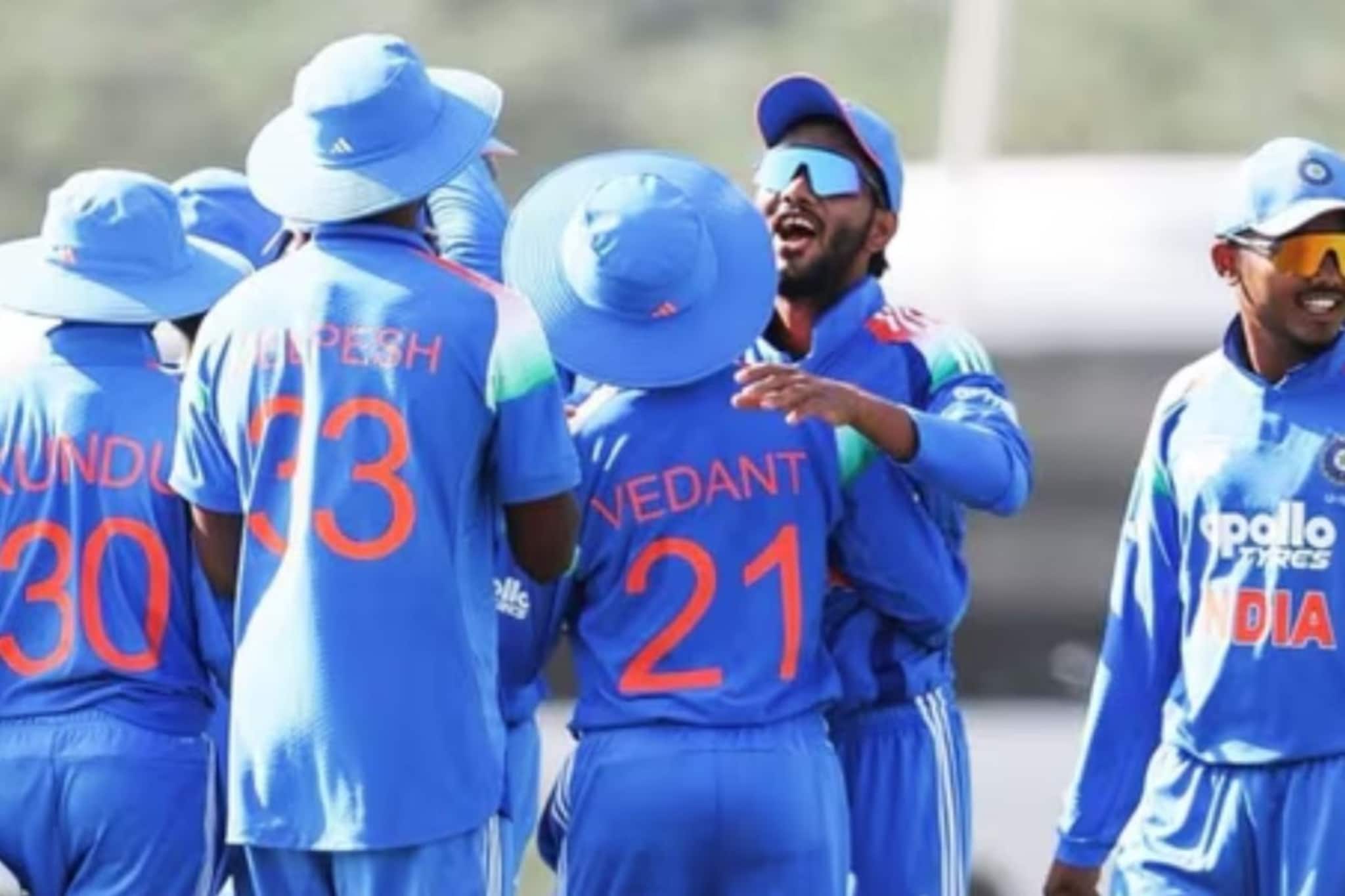 आयुष म्हात्रेच्या टीमने गेम केला, पाकिस्तानला दिला डबल झटका, मॅच तर हारलीच आता आयुष म्हात्रेच्या टीमने गेम केला, पाकिस्तानला दिला डबल झटका, मॅच तर हारलीच आता