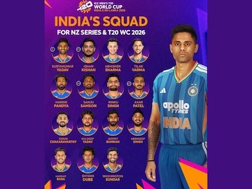 T20 World Cup मधून हकालपट्टी,संघाबाहेर झालेल्या गिलला गावसकरांनी दिला मोलाचा सल् T20 World Cup मधून हकालपट्टी,संघाबाहेर झालेल्या गिलला गावसकरांनी दिला मोलाचा सल्