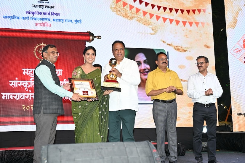 तेजश्री पुढे म्हणाली, 