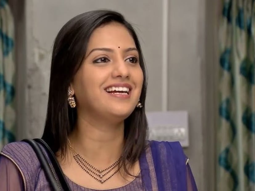 इतक्या मालिका आणि सिनेमांमध्ये काम केलेली तेजश्री तिच्या दोन कॅरेक्टर्समुळे प्रत्येक मराठी मुलाची क्रश बनली. त्यातील तिचं एक कॅरेक्टर म्हणजे जान्हवी. 'होणार सून मी ह्या घरची' या मालिकेत तेजश्रीनं साकारलेली जान्हवीची भूमिका सर्वाधिक लोकप्रिय झाली. जान्हवीमुळे तेजश्री महाराष्ट्राच्या घराघरात पोहोचली. आजही जान्हवी प्रेक्षकांच्या मनात घर करून आहे. 