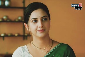 'अचानक कोणीतरी येतं आणि म्हणतं...' , तेजश्री प्रधान का झाली भावुक!