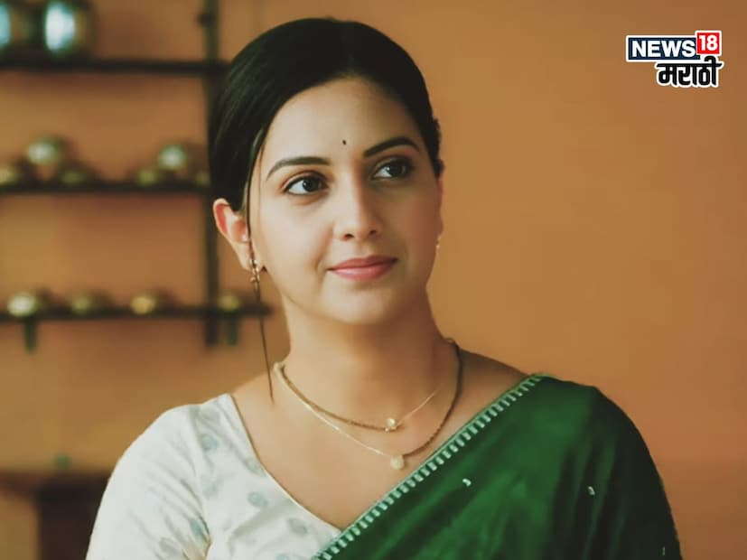 अभिनेत्री तेजश्री प्रधाननं तिचा ऑनस्क्रिन नवरा शशांक केतकरबरोबर 2014 साली लग्न केलं होतं. वर्षभरातच त्यांचा डिवोर्स झालं. डिवोर्सनंतर गेली 10 वर्ष तेजश्री सिंगल आहे. 