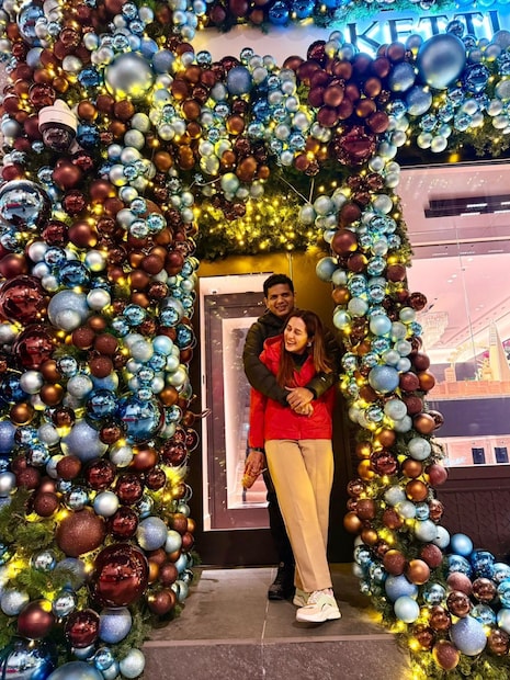 या फोटोंसोबत तेजस्विनीने दिलेलं कॅप्शन विशेष चर्चेत आलं आहे. ती लिहिते, 