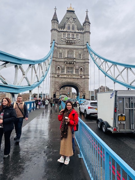 तेजस्विनीने 'नो प्रॉब्लेम' चित्रपटापासून आपल्या करिअरची सुरुवात केली. 'देवमाणूस' आणि 'तुझेच मी गीत गात आहे' या मालिकांमुळे तिला मोठी लोकप्रियता मिळाली.