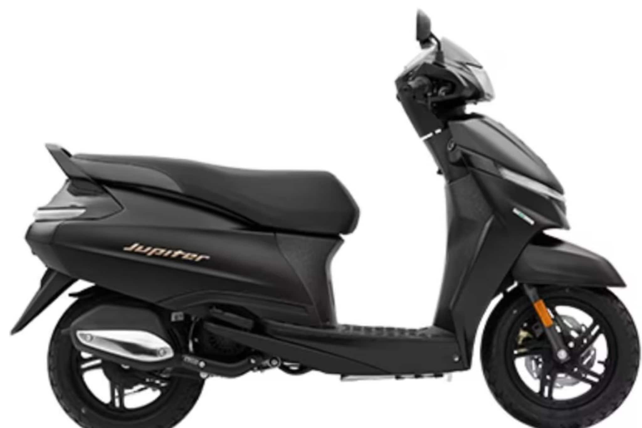 Scooter: घरात सगळेच वापरू शकता, भारतातील बेस्ट असे 5 Scooter, किंमतही बजेटमध्ये Scooter: घरात सगळेच वापरू शकता, भारतातील बेस्ट असे 5 Scooter, किंमतही बजेटमध्ये